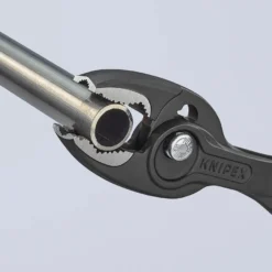 Dremel 8220 Akku Multifunktionswerkzeug Rotationswerkzeug, UK-Netzstecker -RS Verkäufe R1809712 04