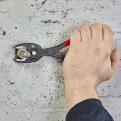 Dremel 8220 Akku Multifunktionswerkzeug Rotationswerkzeug, UK-Netzstecker -RS Verkäufe R1809712 07