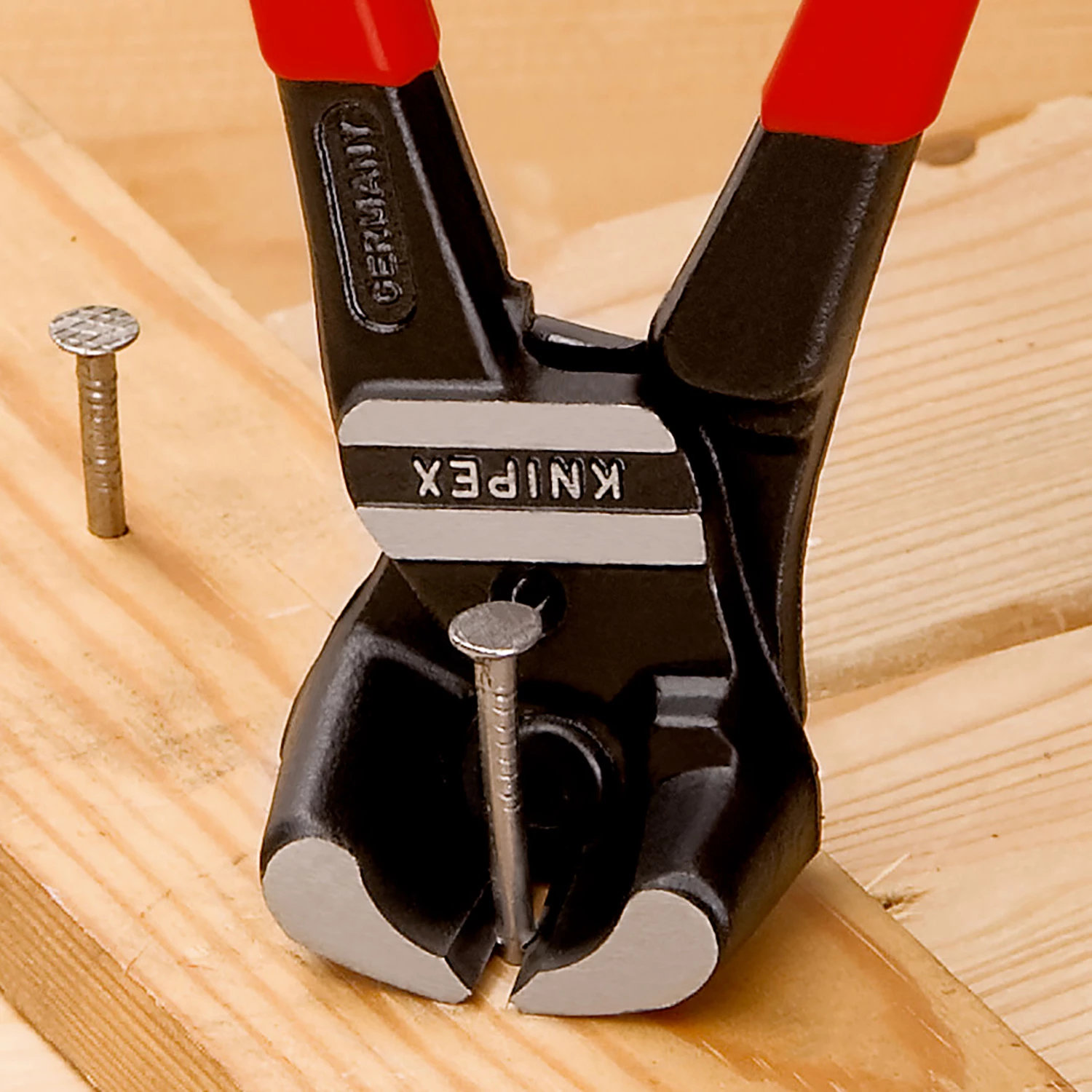 Knipex 61 01 Kraft-Vornschneider 200 Mm, Schneidleistung 6mm 4 Knipex 61 01 Kraft-Vornschneider 200 Mm, Schneidleistung 6mm – Bild 2